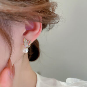 ZJE-911 Swan Pearl Earrings - Golden